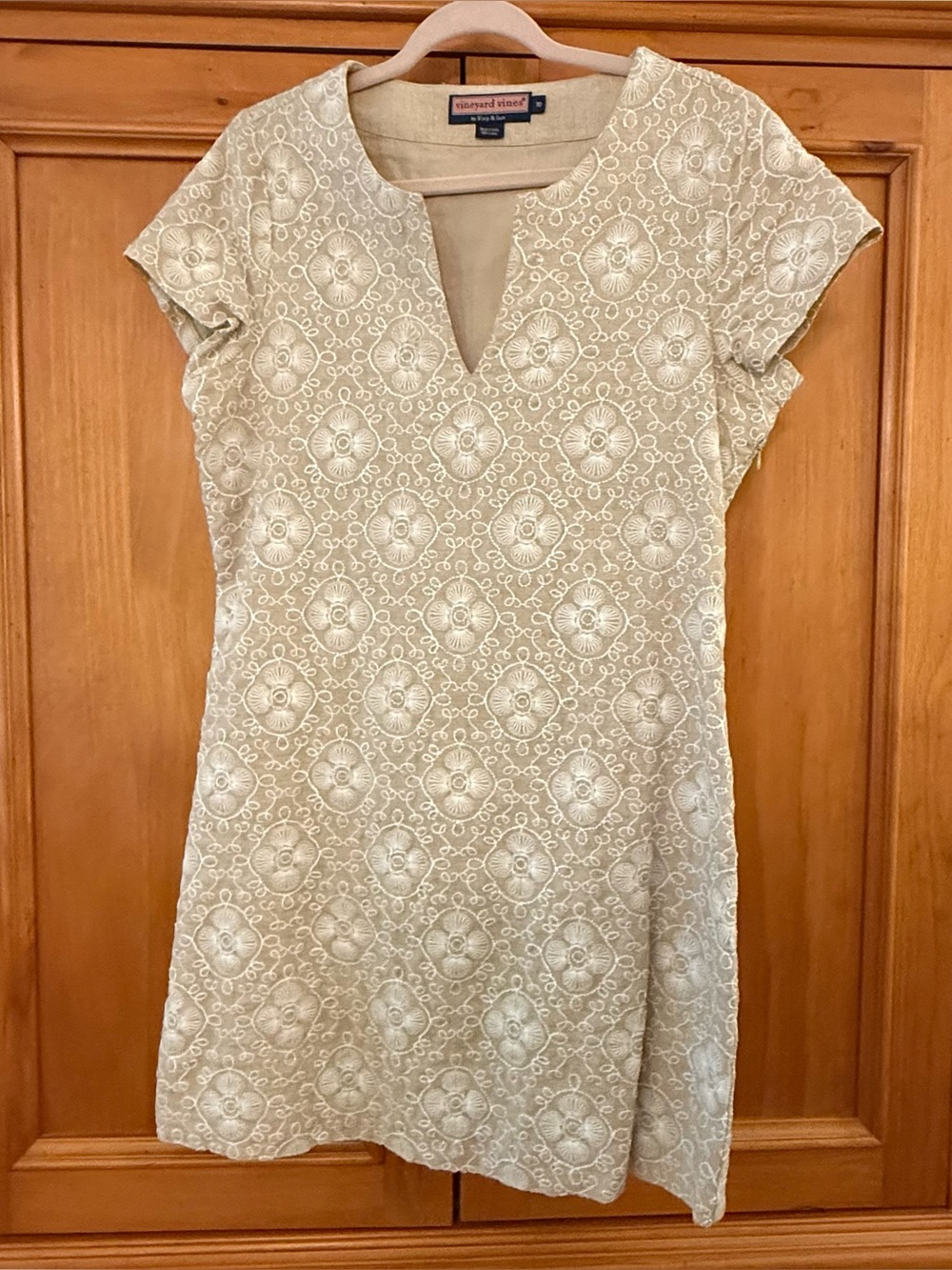 Vineyard Vines Khaki Linen Shift Dress with Embroidered Floral Design 10